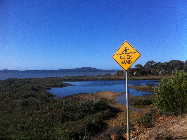 Quicksand warning sign near Lower King Bridge, Albany, WA. Photo: Hughesdarren 